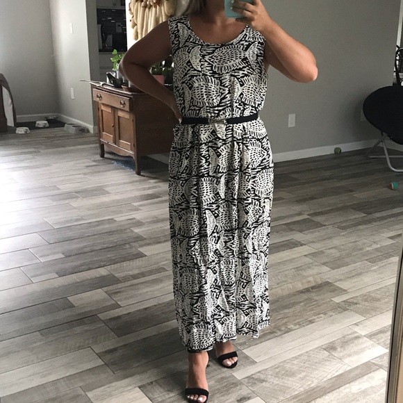 Black & White Fish Print Maxi - Picture 2 of 8